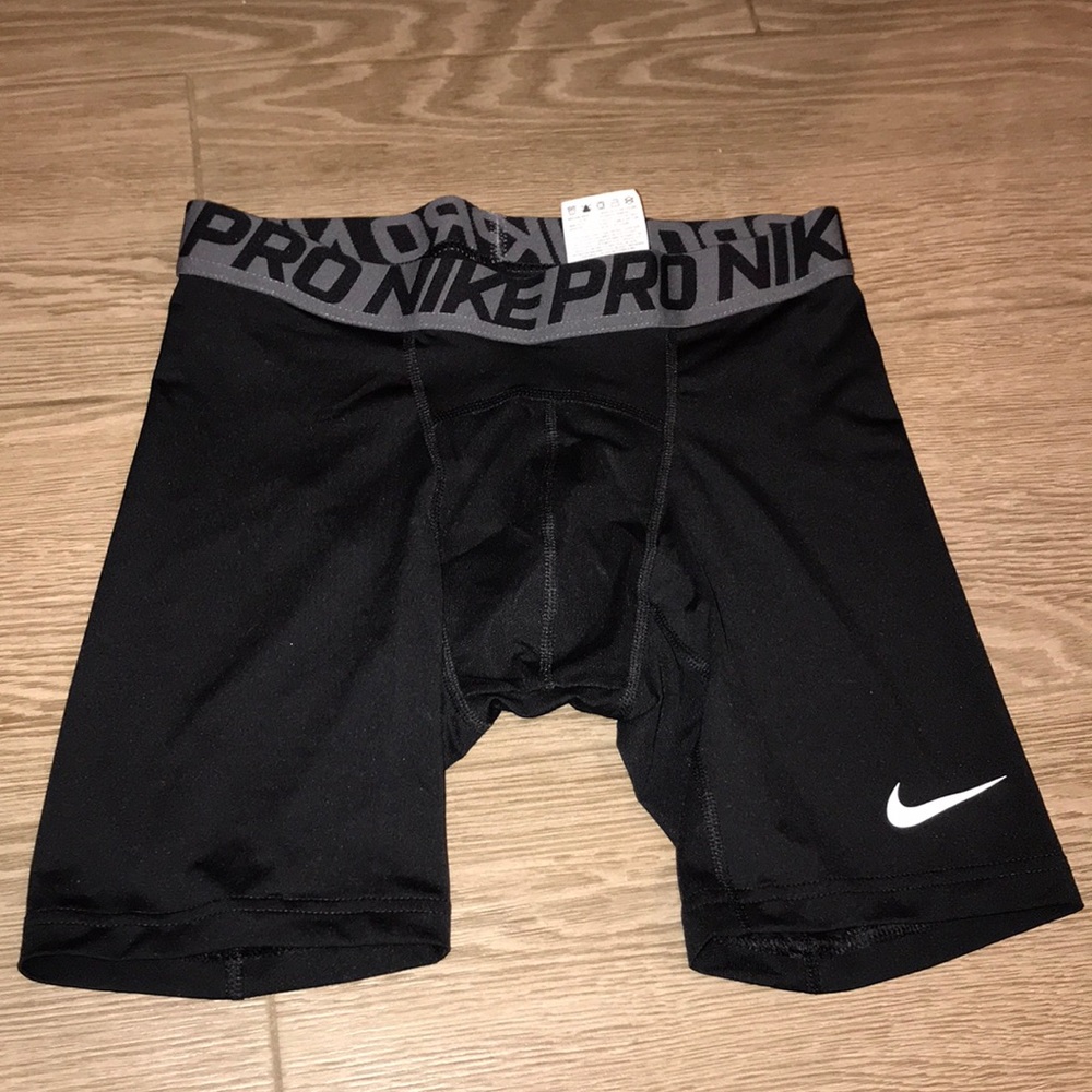 NIKE PRO DRI FIT